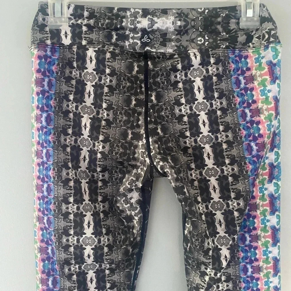 Prana Multicolor Roxanne Capri Leggings: Watercolor Tie-dye Size Small - Picture 3 of 7